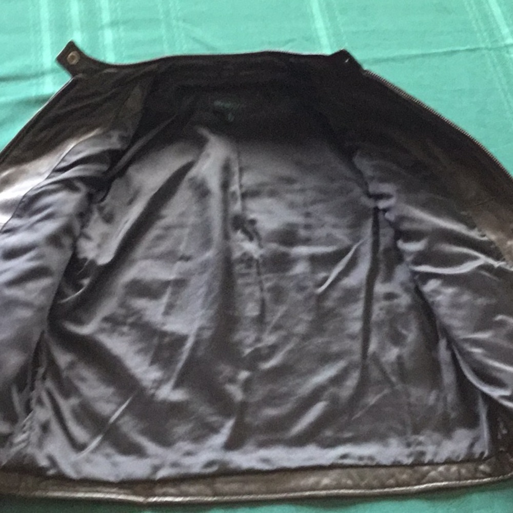 Leather jacket - Picture 2 of 5